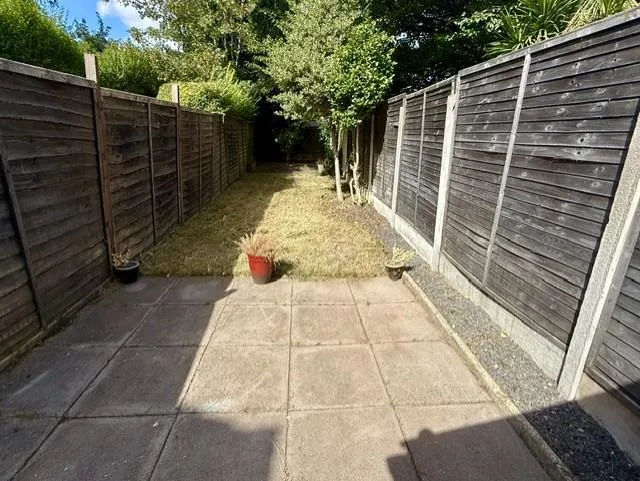 2 bedroom house for rent