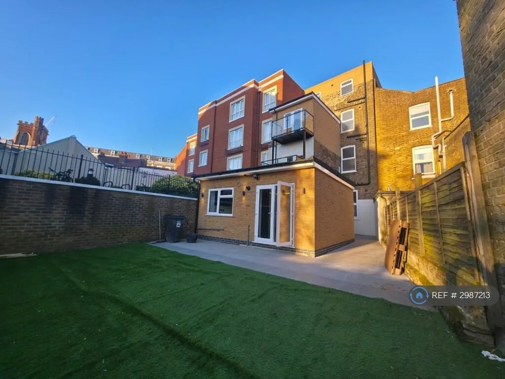 1 bedroom flat for rent