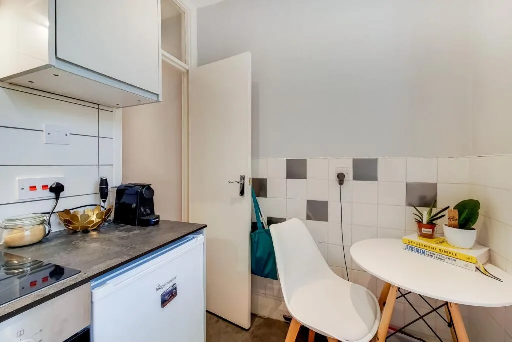 Studio flat for rent