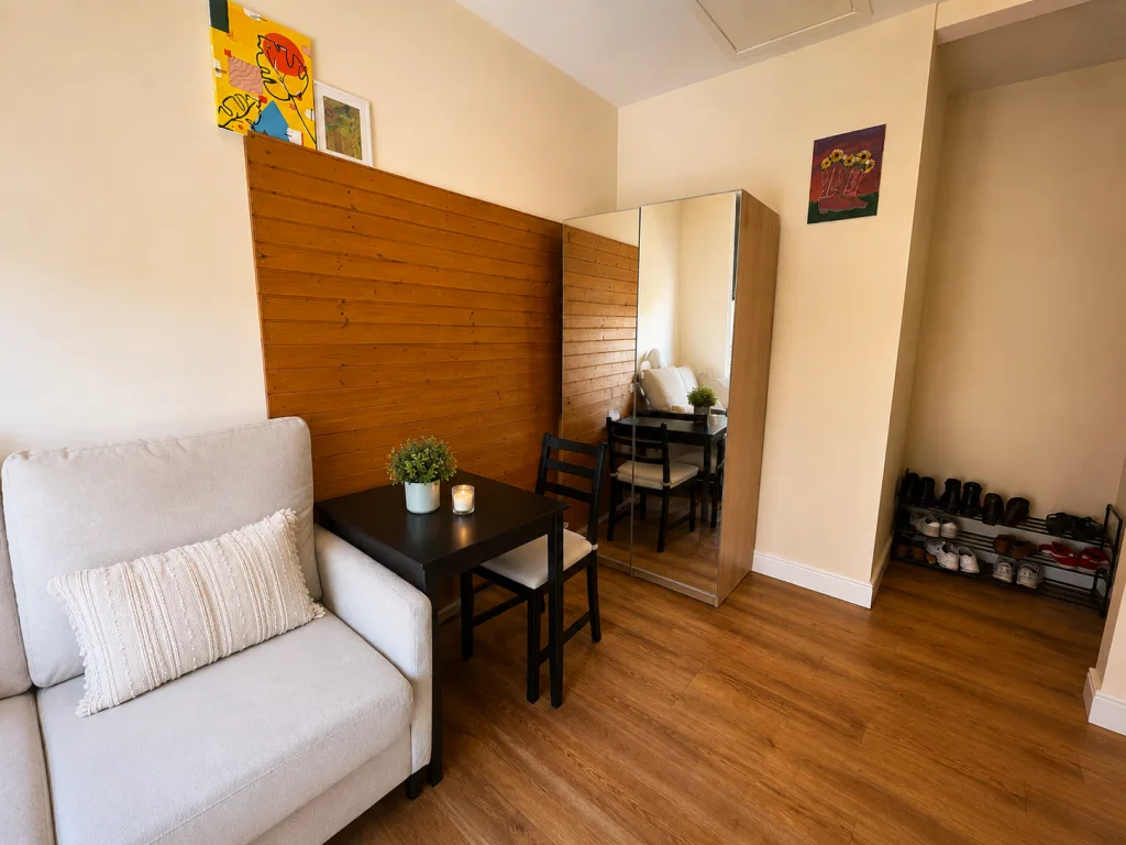 Studio flat for rent