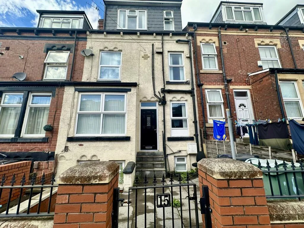 2 bedroom house for rent