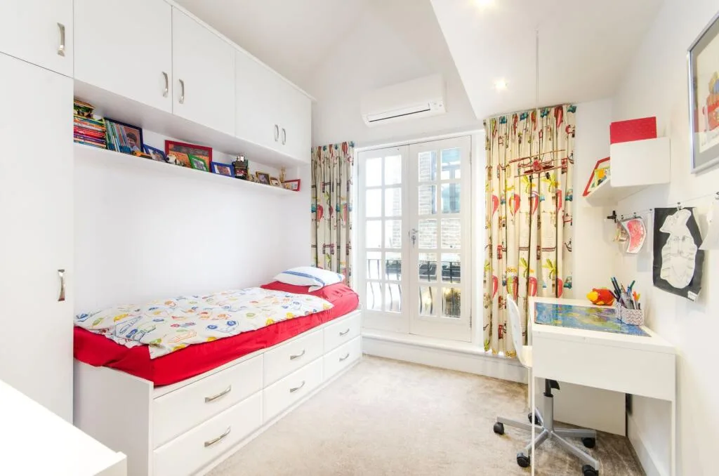 4 bedroom detached house for rent
