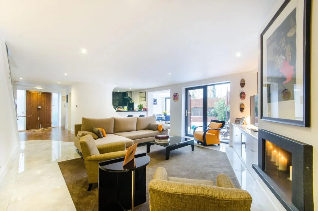 4 bedroom detached house for rent