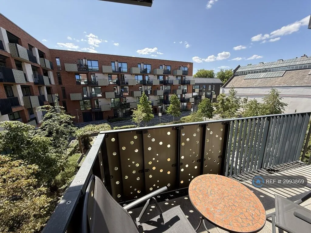 2 bedroom flat for rent