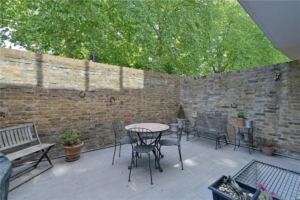5 bedroom house for rent
