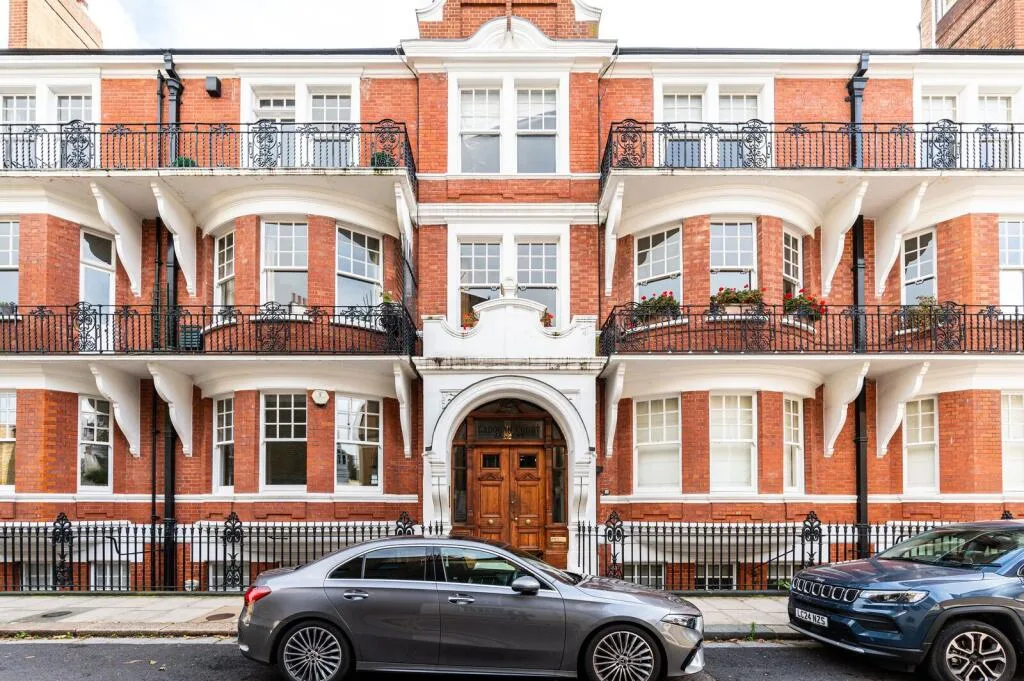 3 bedroom flat for rent