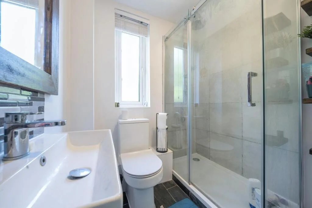 1 bedroom maisonette for rent