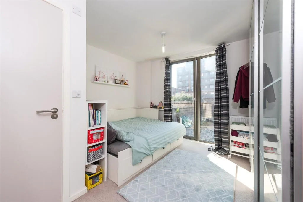 3 bedroom maisonette for rent