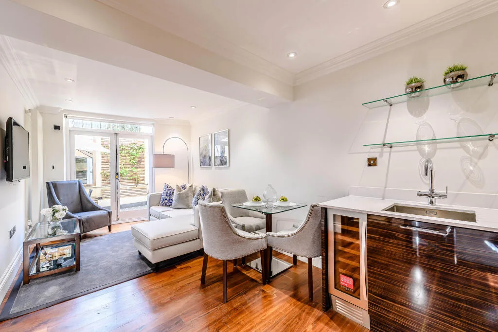1 bedroom apartment for rent