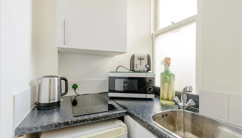 Studio flat for rent