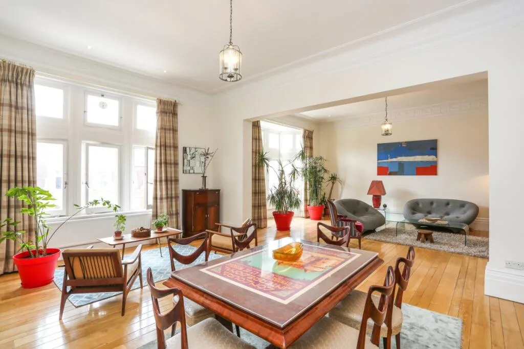 5 bedroom apartment for rent