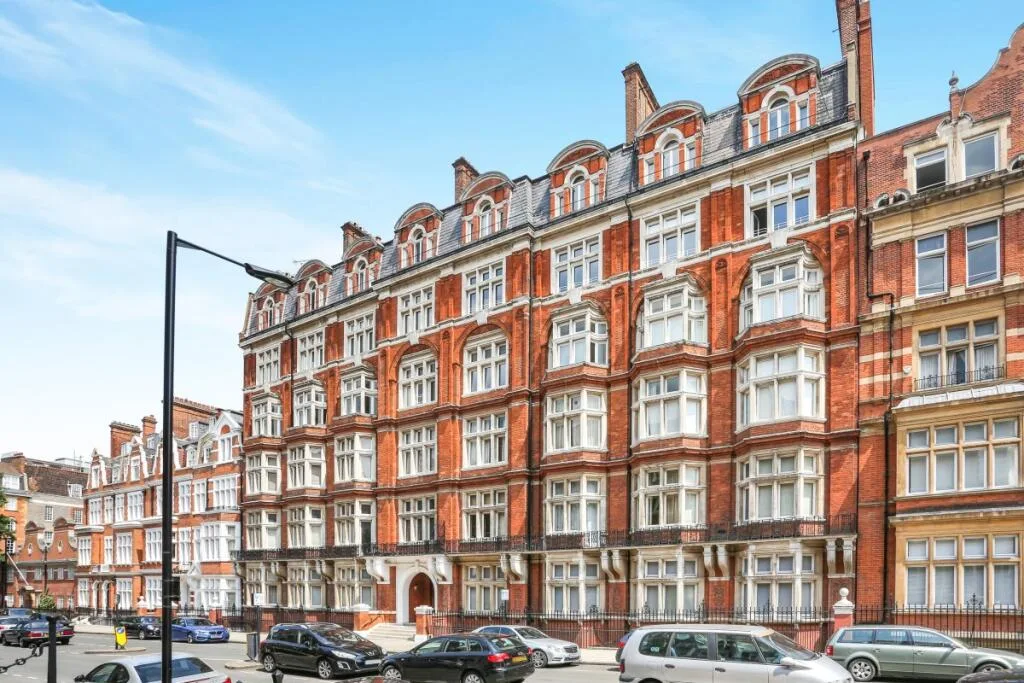 5 bedroom apartment for rent
