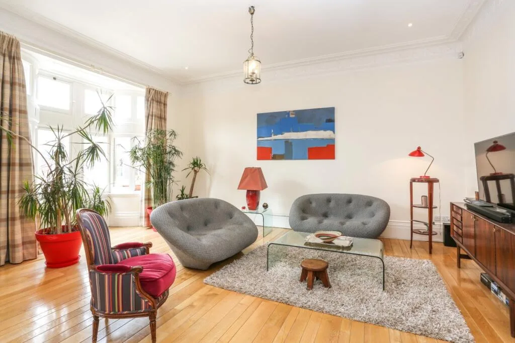 5 bedroom apartment for rent
