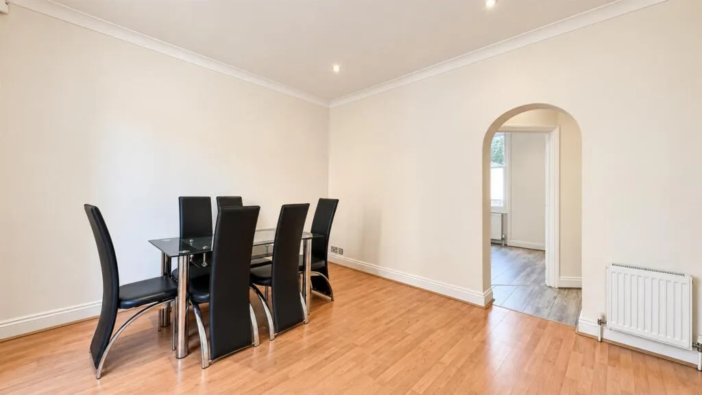 2 bedroom flat for rent