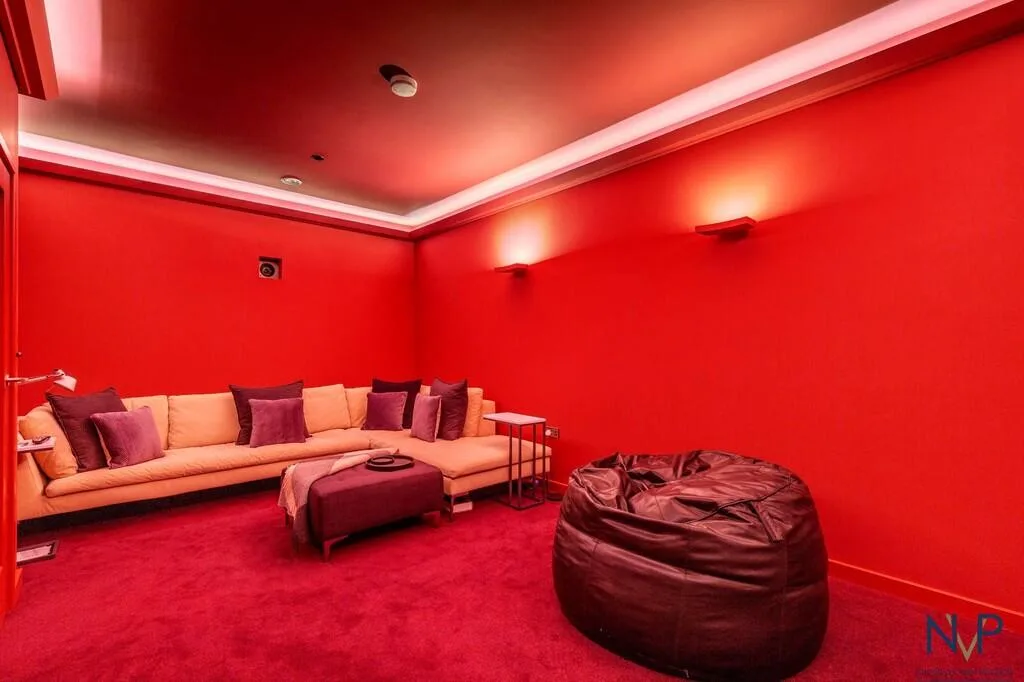 4 bedroom mews property for rent