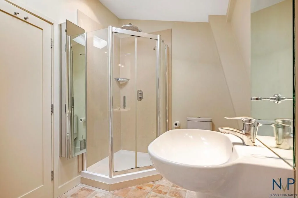 4 bedroom mews property for rent
