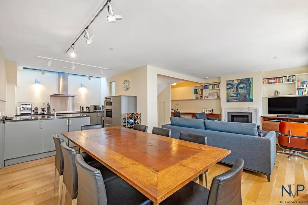 4 bedroom mews property for rent