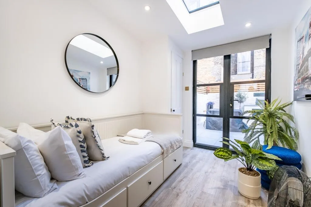 2 bedroom apartment for rent