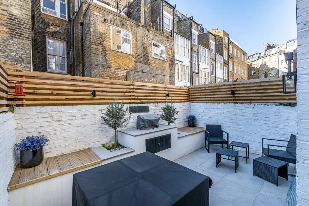 2 bedroom apartment for rent