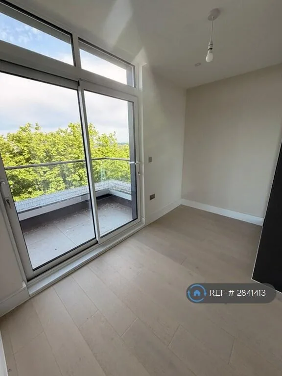 2 bedroom penthouse for rent
