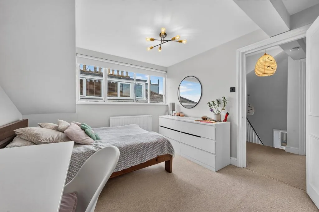2 bedroom semi-detached house for rent