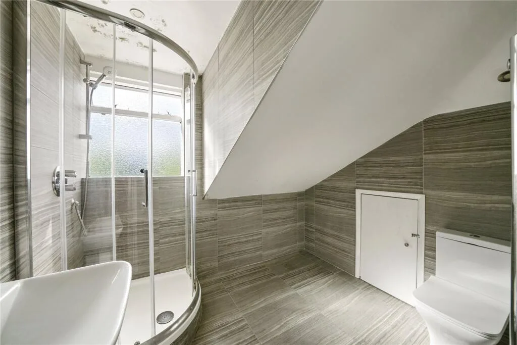 2 bedroom semi-detached house for rent