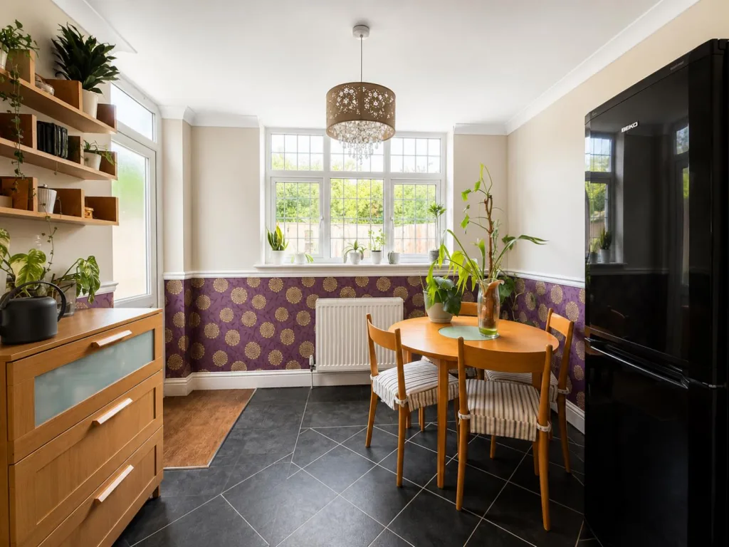 4 bedroom end of terrace house for rent