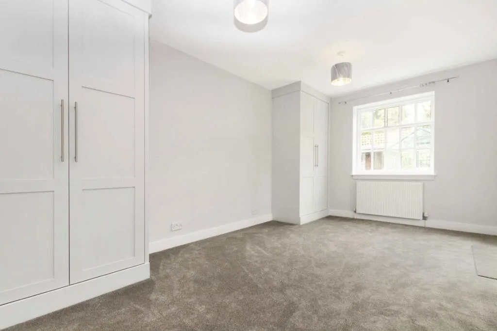 3 bedroom semi-detached house for rent