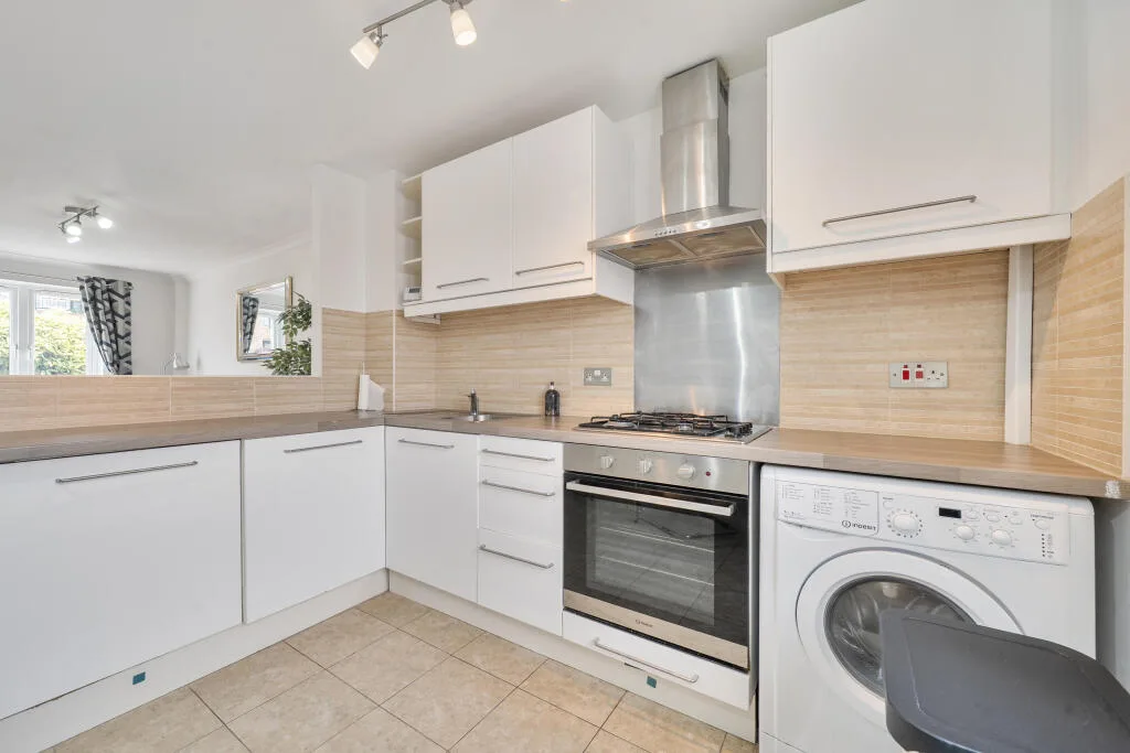 2 bedroom house for rent
