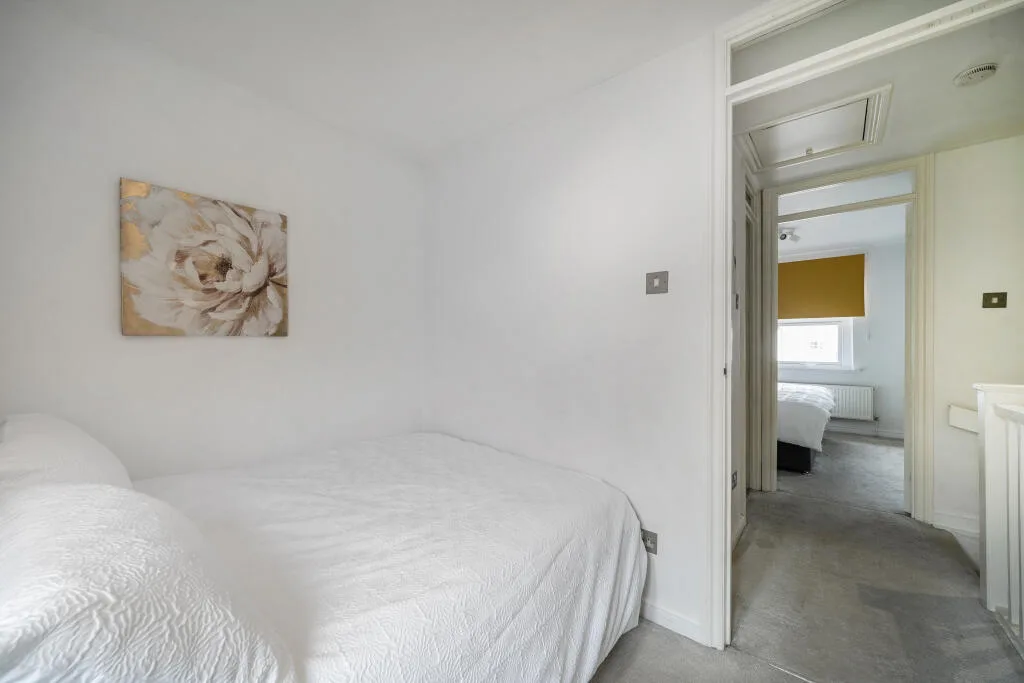 2 bedroom house for rent