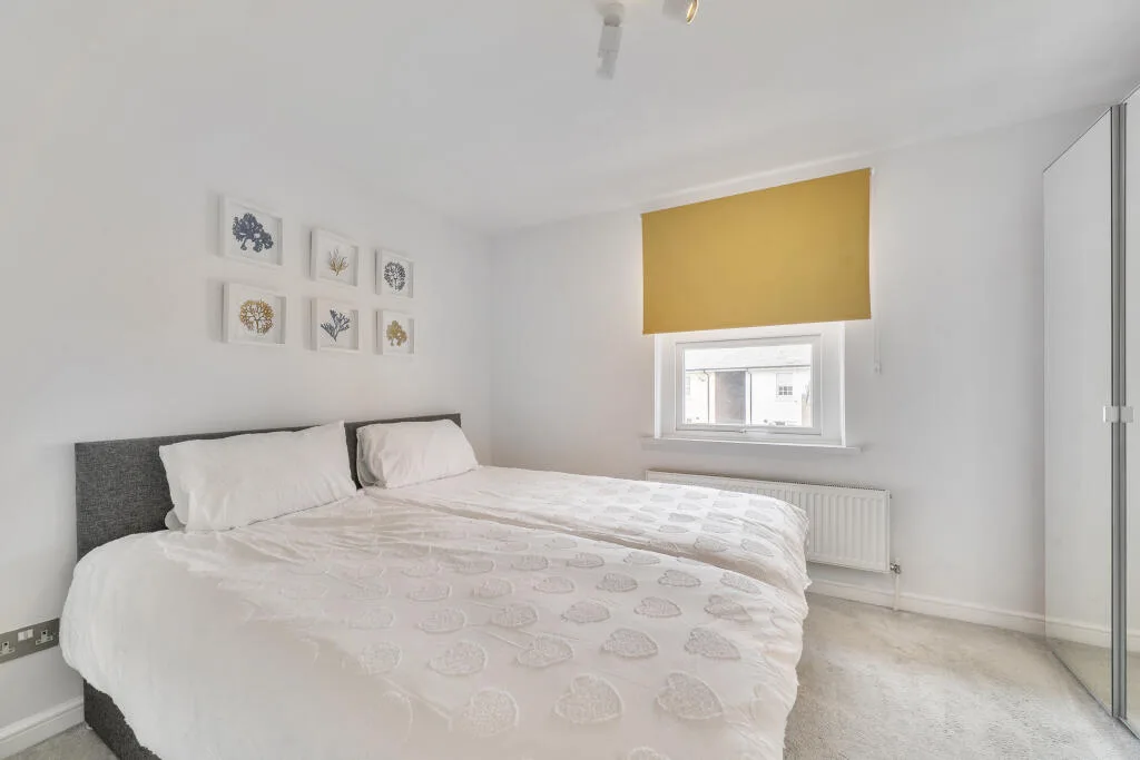2 bedroom house for rent