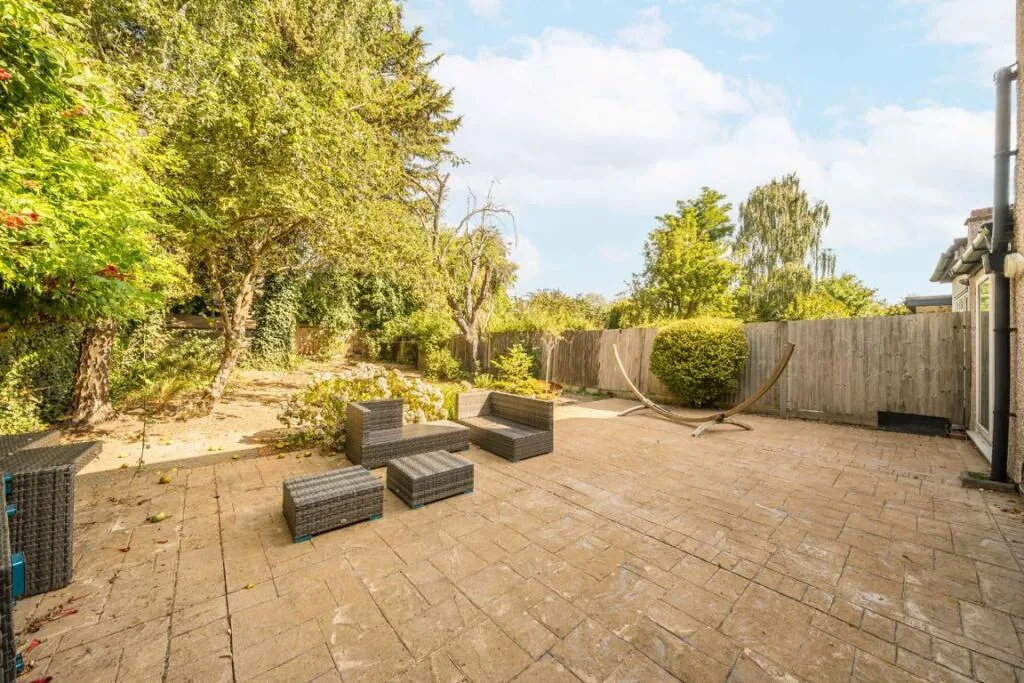 3 bedroom flat for rent
