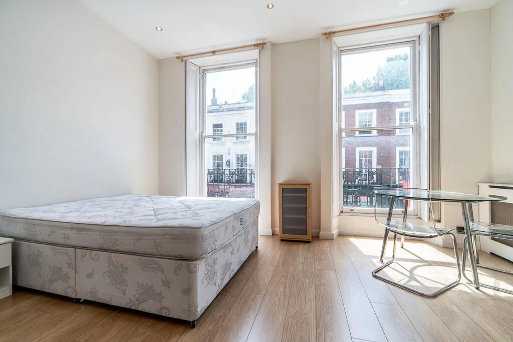 Studio flat for rent