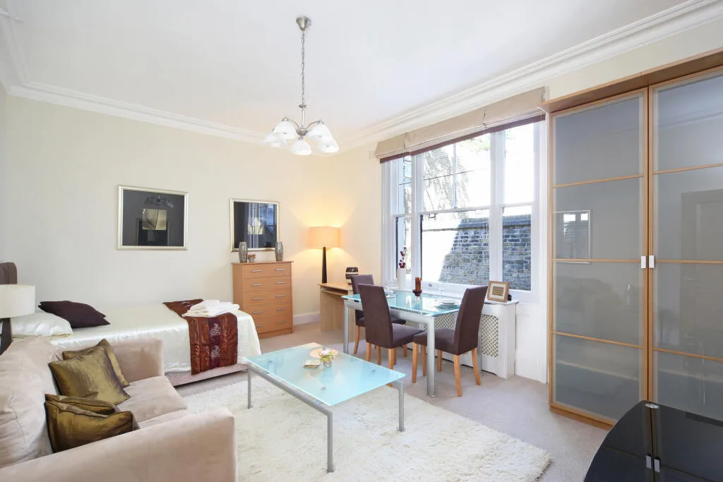 Studio flat for rent