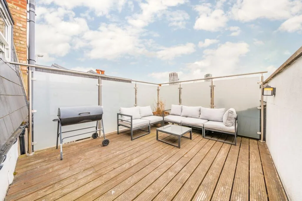 3 bedroom flat for rent