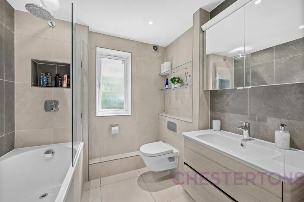 3 bedroom flat for rent