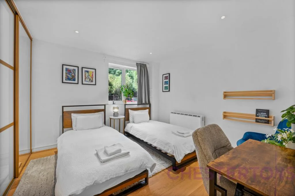 3 bedroom flat for rent
