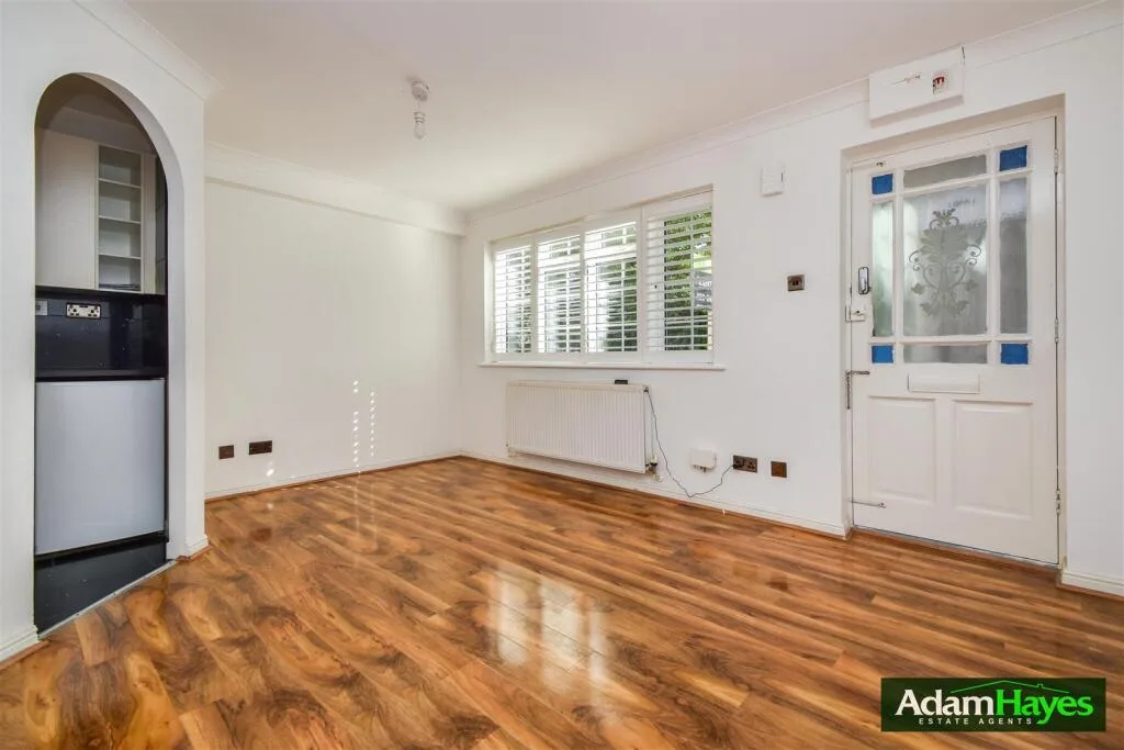 1 bedroom semi-detached house for rent