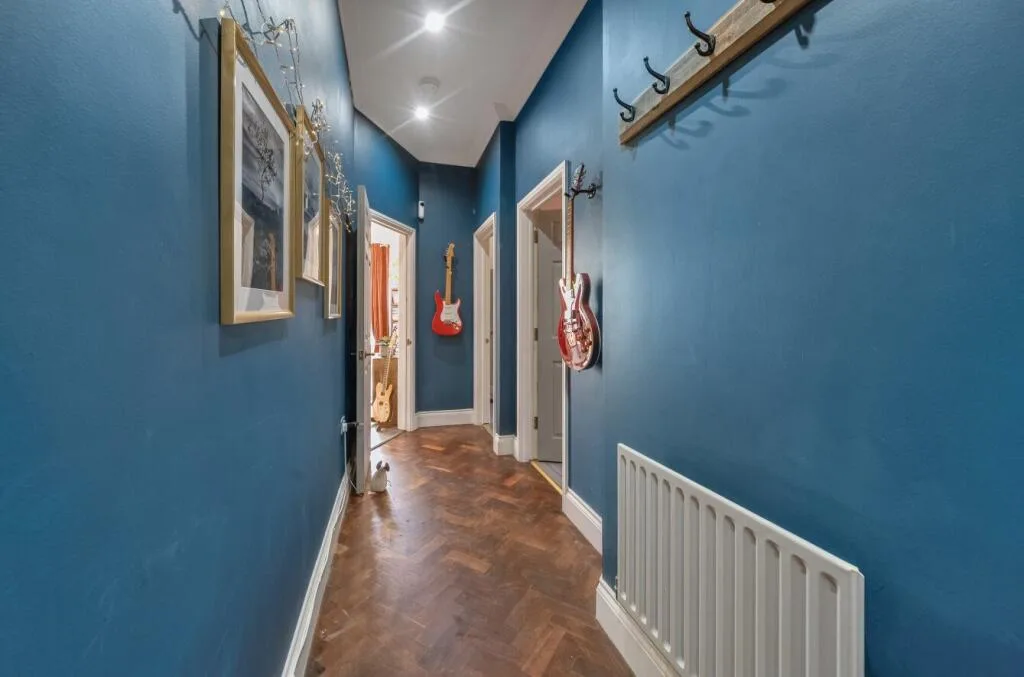 2 bedroom maisonette for rent