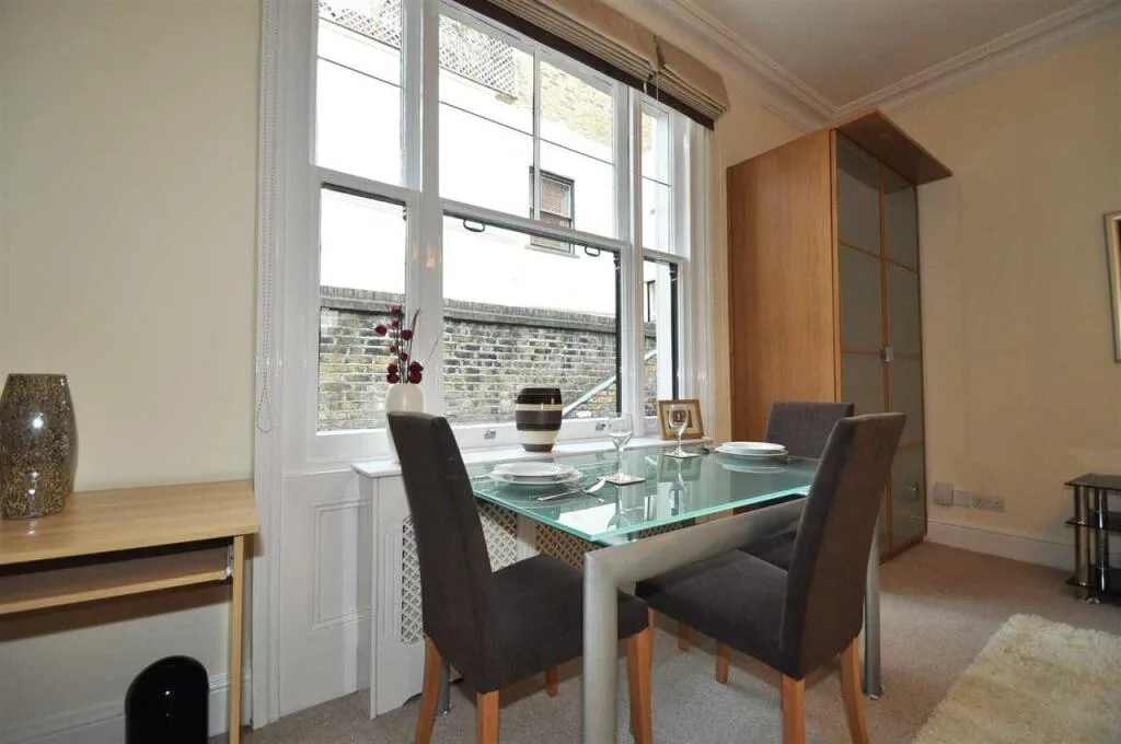 Studio flat for rent