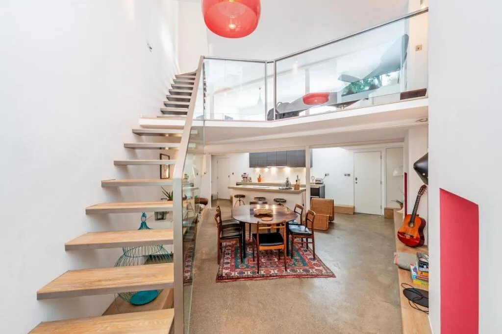 2 bedroom maisonette for rent