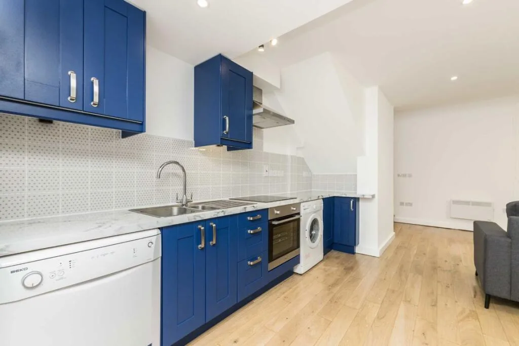 3 bedroom flat for rent
