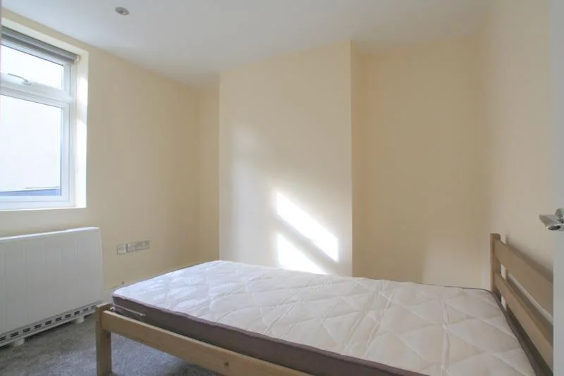 3 bedroom maisonette for rent