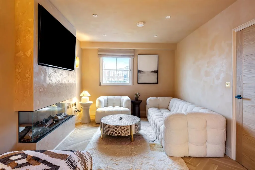 3 bedroom apartment for rent