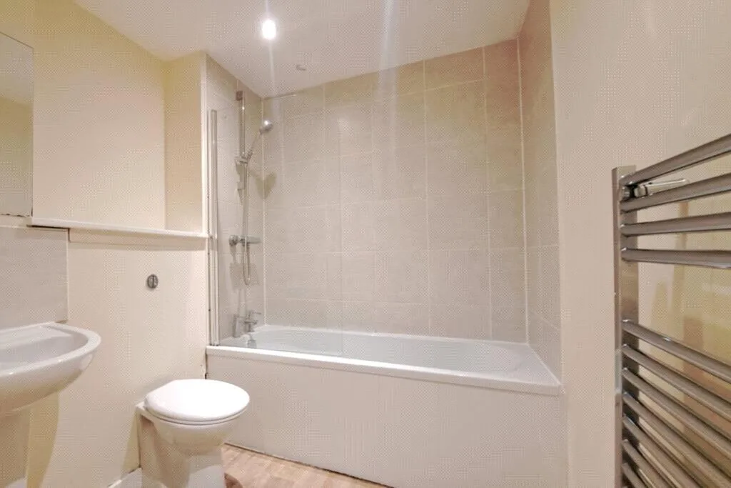 4 bedroom apartment for rent