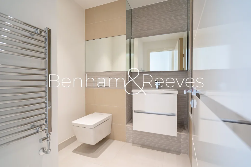 4 bedroom town house for rent