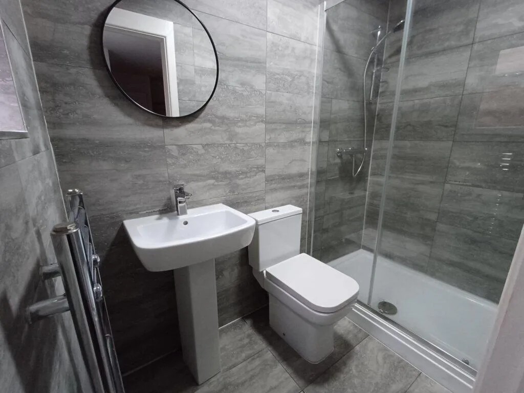 6 bedroom terraced house for rent