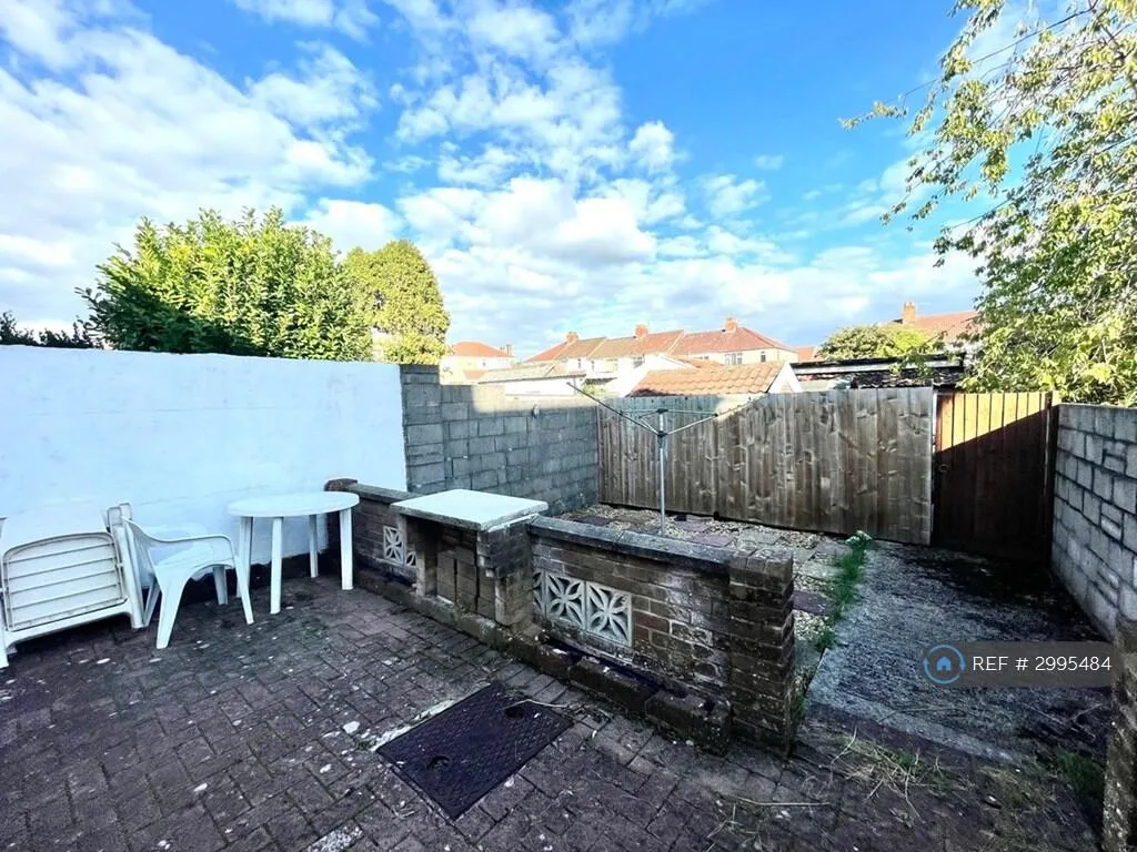 5 bedroom terraced house for rent