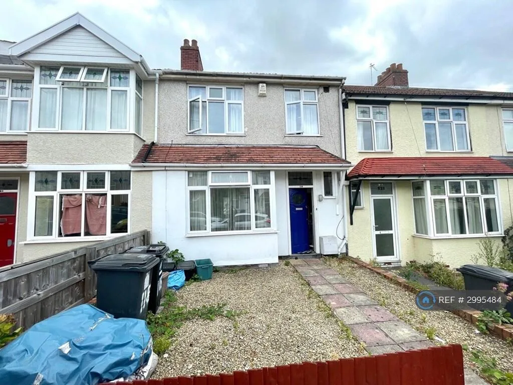 5 bedroom terraced house for rent