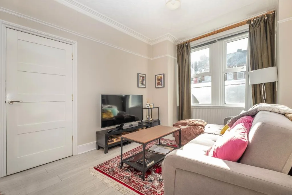 4 bedroom terraced house for rent